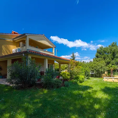 Franulovic Apartment *