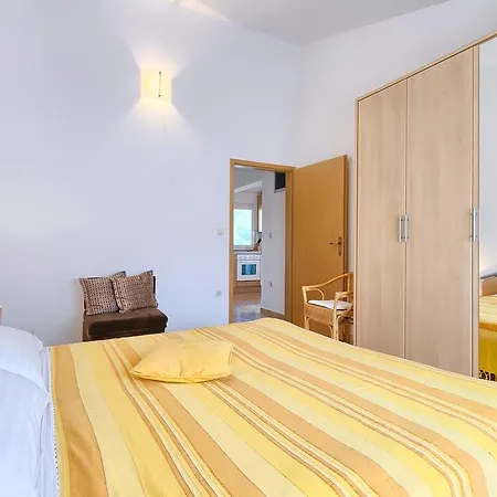 Apartment Franulovic Premantura