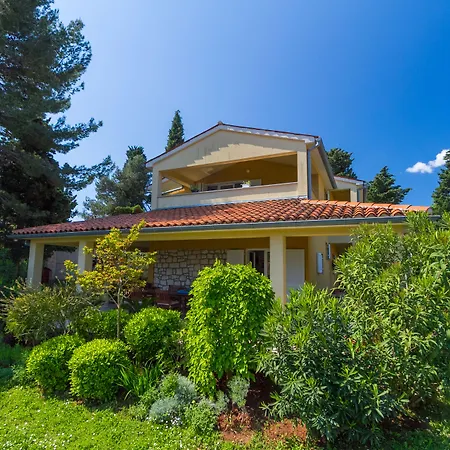 Franulovic Apartment *